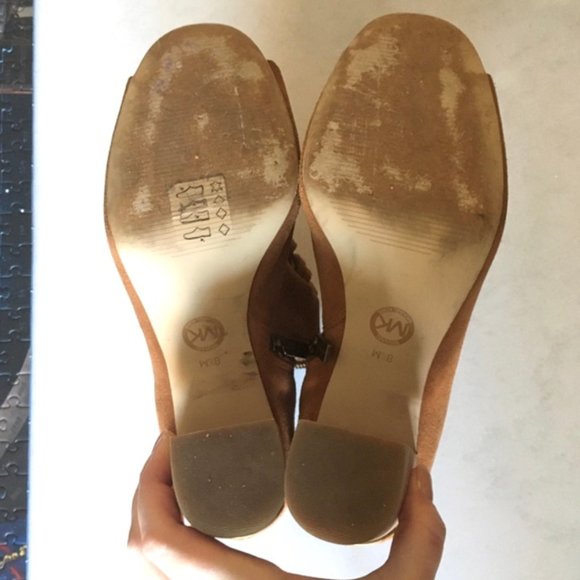 Michael Kors tan acorn ankle boots / open toe shoe - Picture 6 of 8